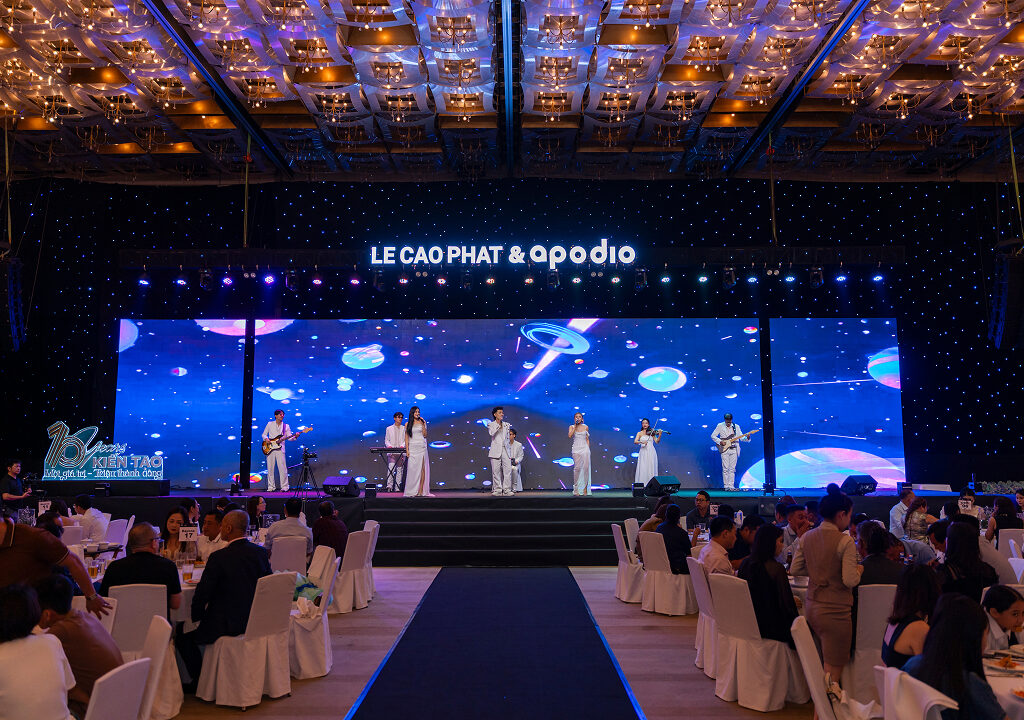 Lễ kỷ niệm 04_Lumiere Lễ kỷ niệm 04_Lumiere